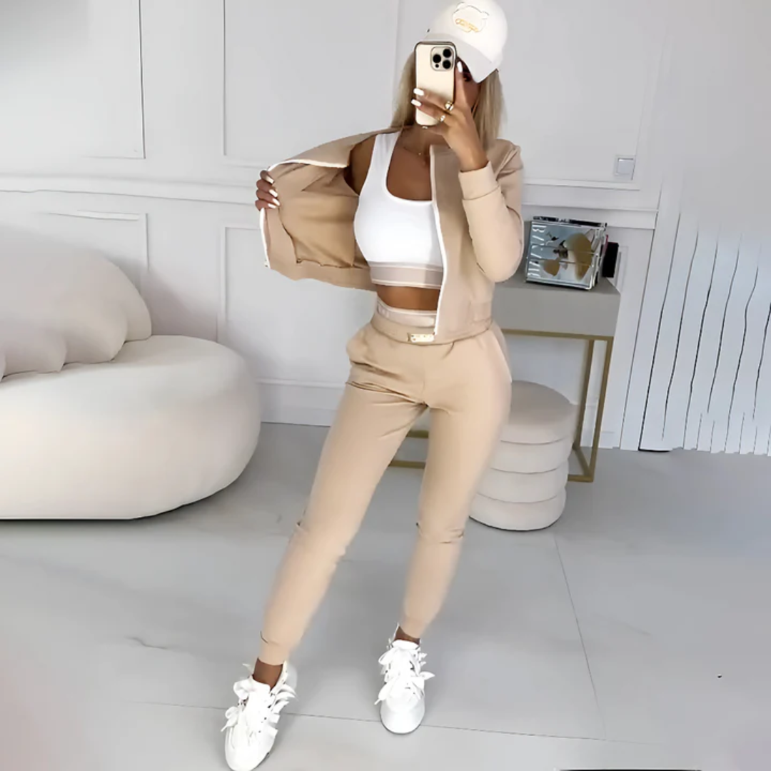 Nova | Women’s Modern Jogger Set