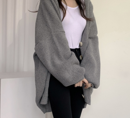 Women’s  Buttoned Knit Cardigan